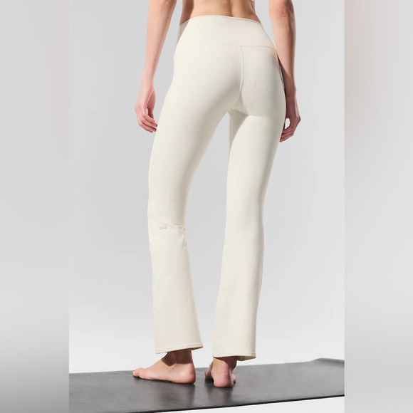 Alo Ivory Airbrush High-Waist 7/8 Bootcut Legging size small - Picture 2 of 8